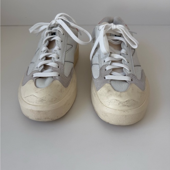 New Balance CT302 Women’s Sneakers. Excellent Condition. Size 7.5 - Picture 7 of 8